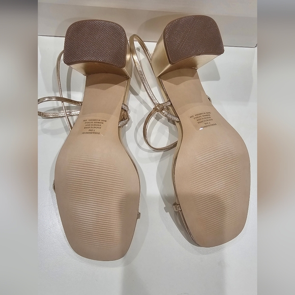 Steve Madden Metallic Gold Strappy Heeled Sandals - Picture 4 of 12